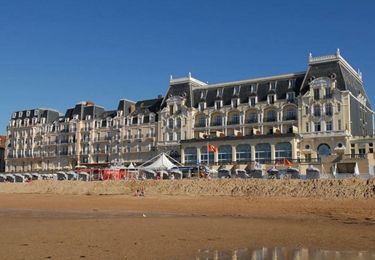 Port-Guillaume, Residence De Vacances Avec Mer & Piscine Dives-sur-Mer Exterior photo